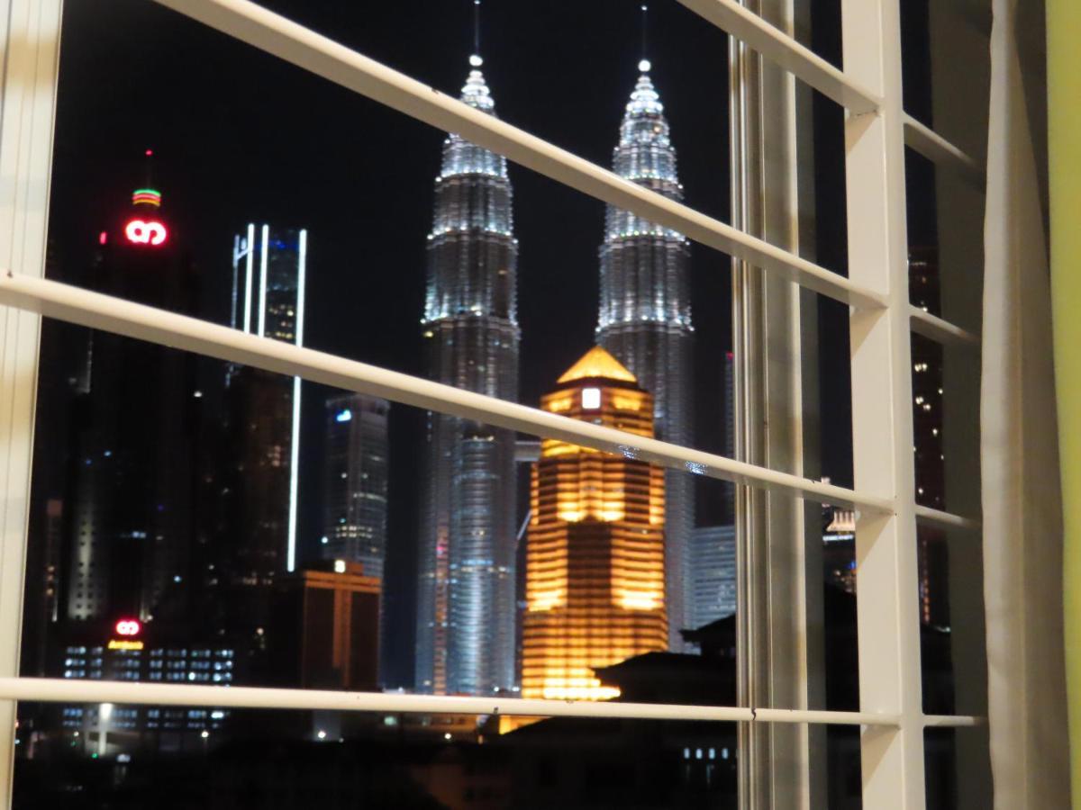 Akar Hotel Kampung Baru — Photos 1